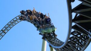 Achterbahn & Co.: Wie Freizeitparks zu spannenden Physik-Laboren werden
